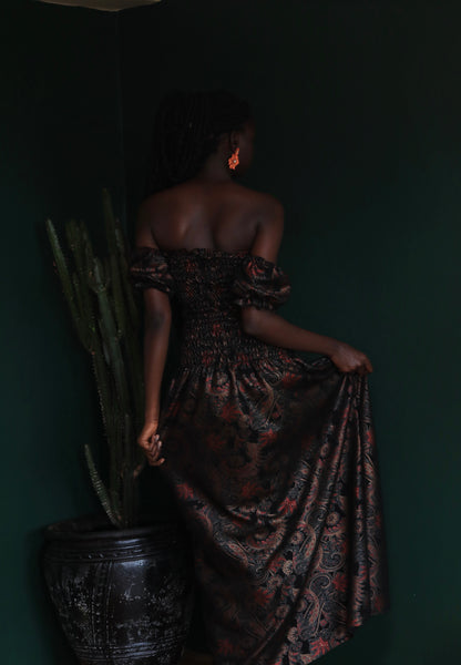 The petriline floral in a paisley brocade